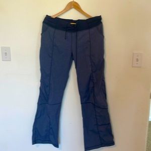 NWOT Lucy walkabout pants in blue. Xl.